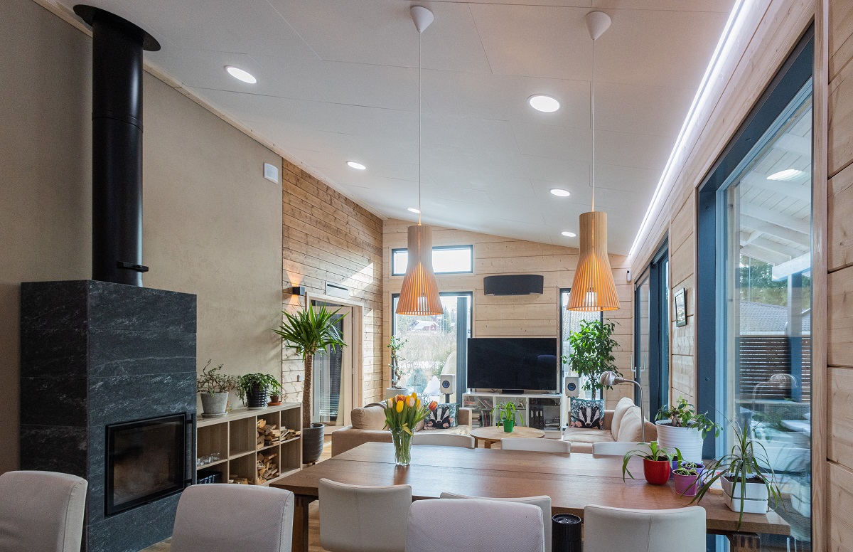 Olohuone-keittiön valaistus 3 - LedStore Värilämpötilasäätö ja himmennys voidaan tehdä painikkeiden lisäksi mobiililaitteella niin halutessa.